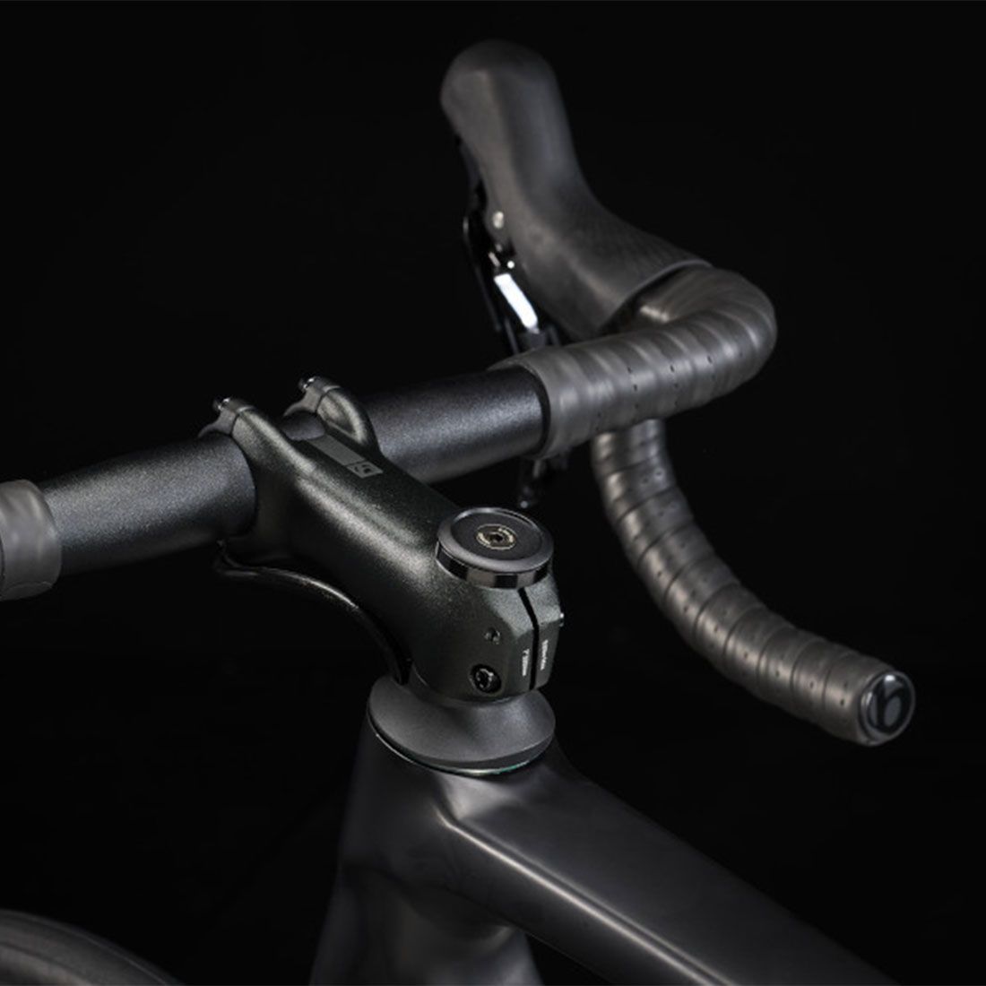 Trek Bicycle Emonda ALR 5 Trek Émonda ALR 5 56 Trek Black