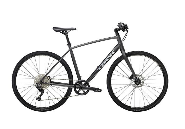 Ein graues Trekkingbike vom Trek in der Seitenansicht